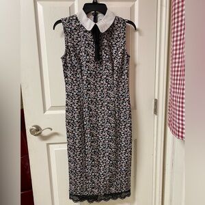 Beautiful sleeveless dress, size S
Great condition